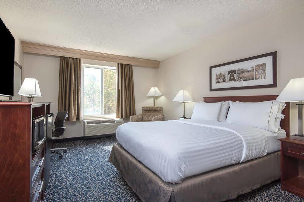 Holiday Inn Express & Suites Philadelphia - Mt Laurel By Ihg Mount Laurel Eksteriør bilde